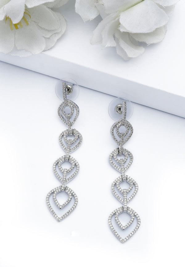 Boucles d'oreilles pendantes en forme de goutte d'eau de couleur argentée